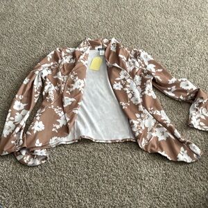 Short Heimish blazer